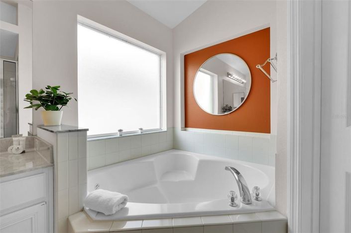 Image No.17-9 Bed House for sale