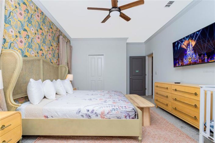 Image No.24-9 Bed House for sale