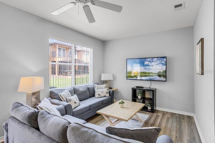 Image No.8-3 Bed Townhouse for sale