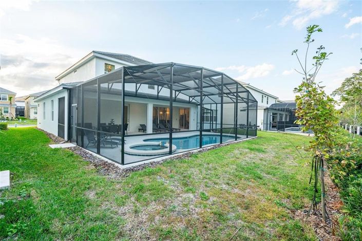 Image No.31-9 Bed House for sale