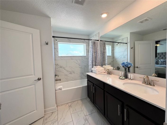 Image No.16-4 Bed Townhouse for sale