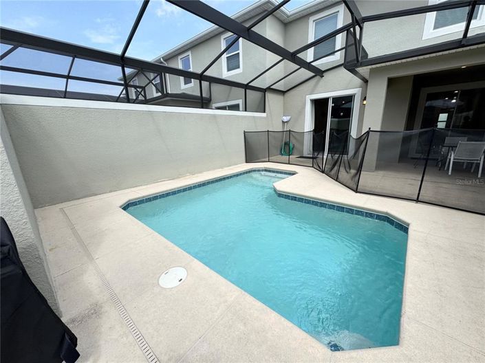 Image No.24-4 Bed Townhouse for sale