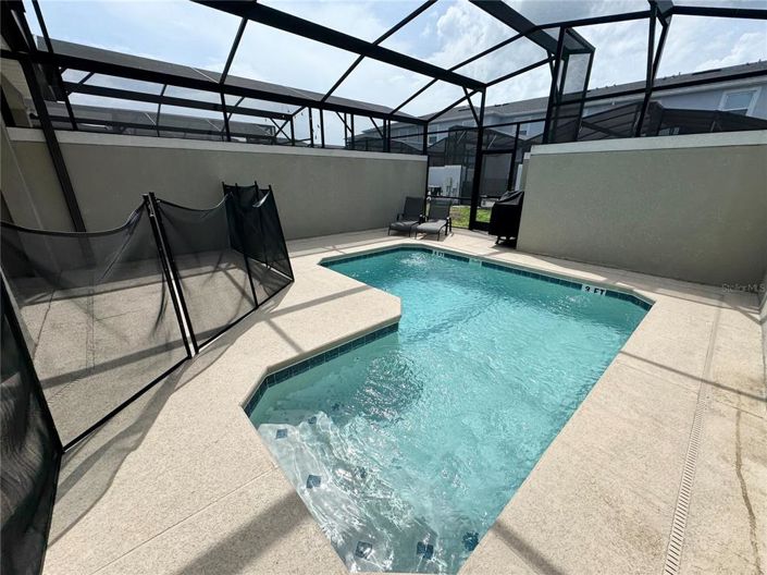 Image No.26-4 Bed Townhouse for sale