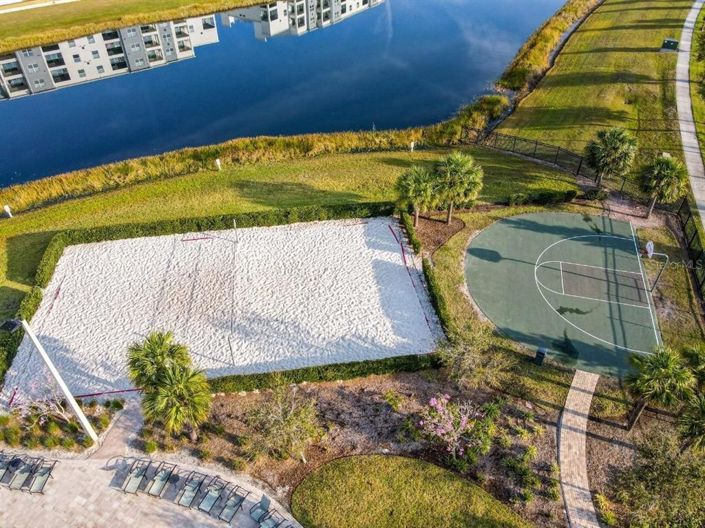 Image No.29-4 Bed Townhouse for sale