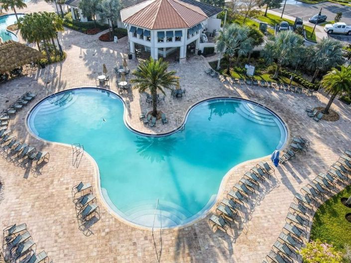 Image No.30-4 Bed Townhouse for sale