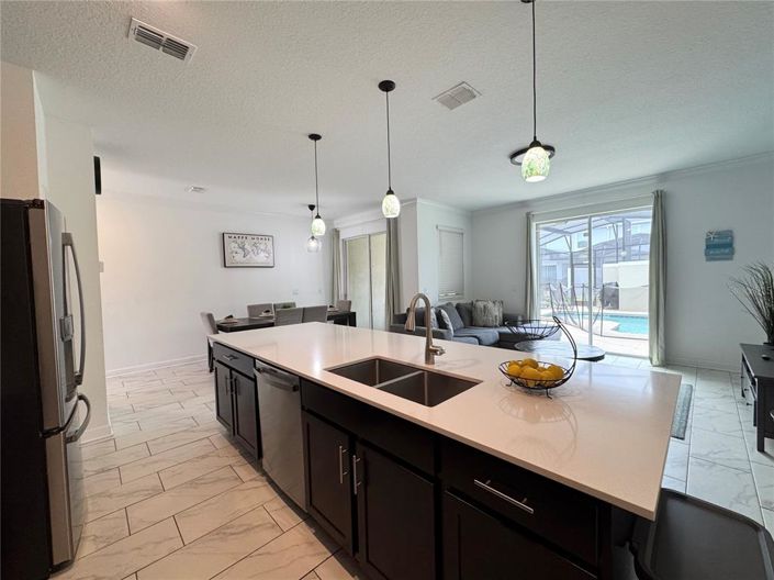 Image No.7-4 Bed Townhouse for sale