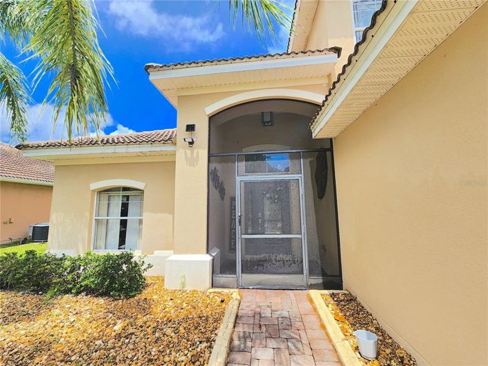 Image No.2-4 Bed House for sale