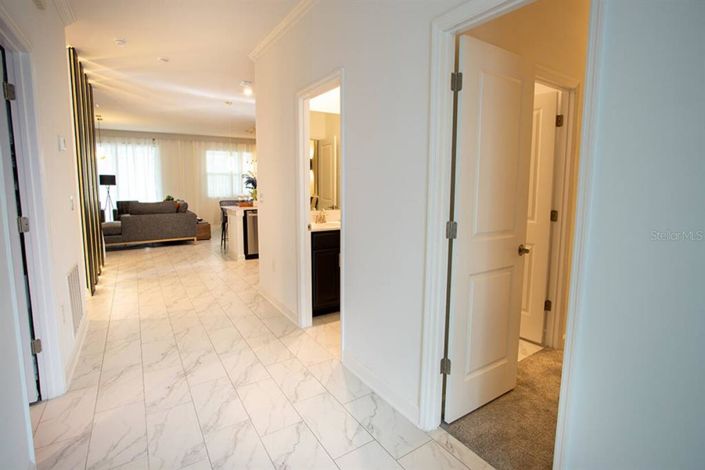 Image No.2-7 Bed House for sale