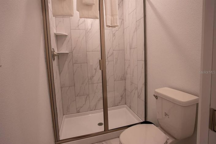 Image No.24-7 Bed House for sale