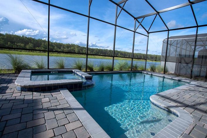 Image No.32-7 Bed House for sale