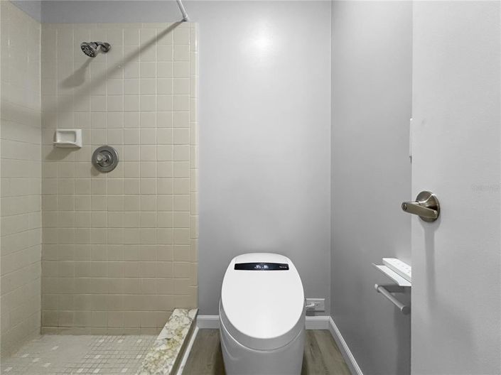 Image No.21-3 Bed House for sale