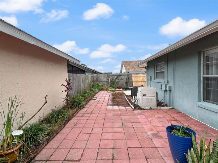 Image No.22-3 Bed House for sale
