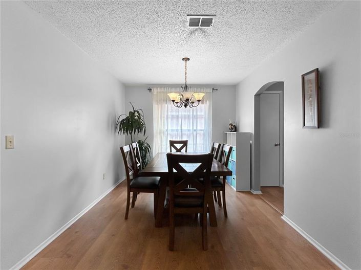 Image No.7-3 Bed House for sale