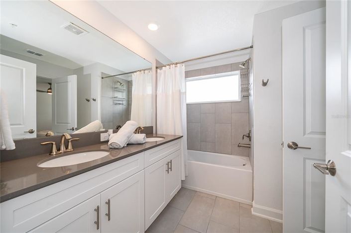 Image No.33-Maison de ville de 4 chambres à vendre à Saint John