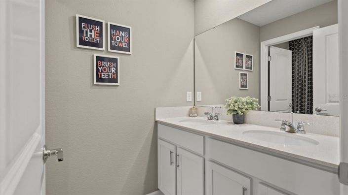 Image No.8-Maison de ville de 4 chambres à vendre à Saint John