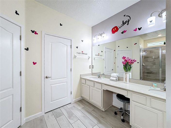 Image No.49-15 Bed House for sale