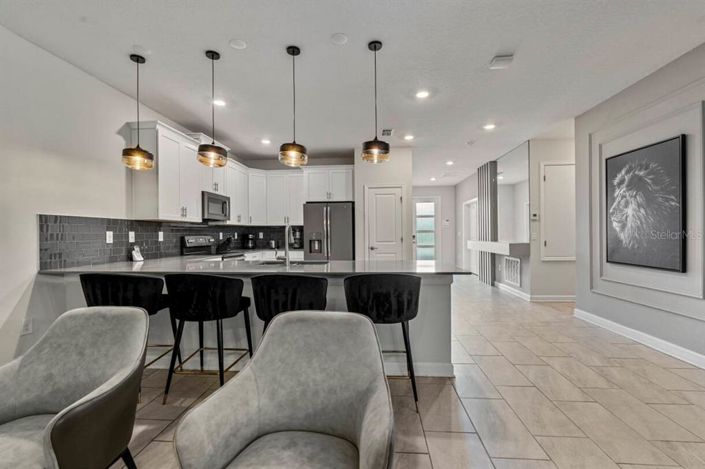 Image No.2-Maison de 8 chambres à vendre à Saint John