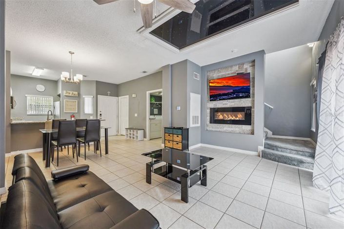 Image No.2-Maison de ville de 3 chambres à vendre à Saint John