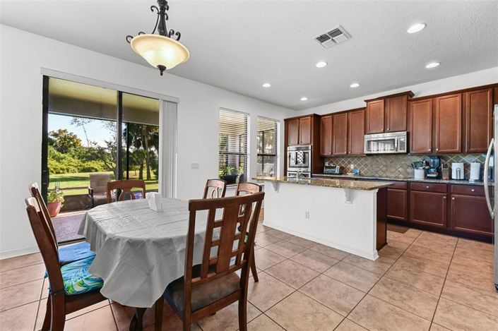 Image No.20-4 Bed House for sale