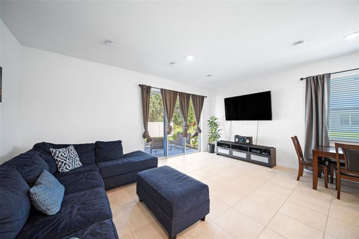 Image No.8-3 Bed Townhouse for sale