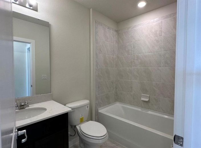 Image No.16-5 Bed House for sale