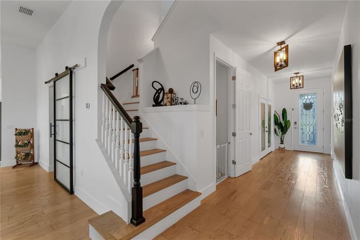 Image No.7-4 Bed House for sale