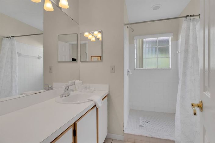 Image No.11-Appartement de 3 chambres à vendre à Saint John