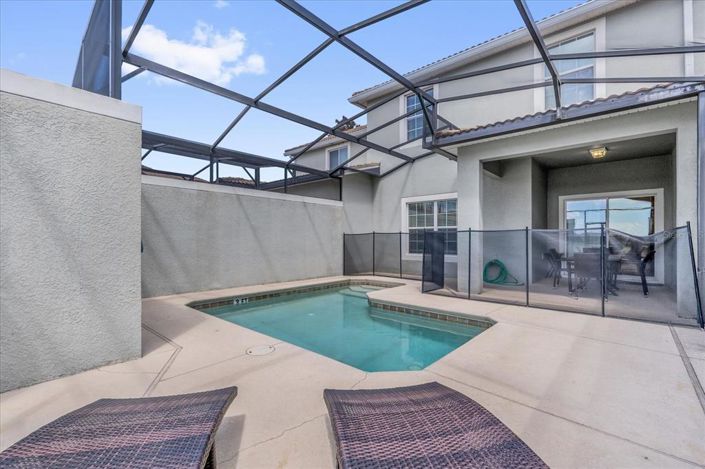 Image No.24-4 Bed Townhouse for sale