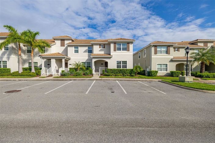 Image No.2-Maison de ville de 5 chambres à vendre à Saint John