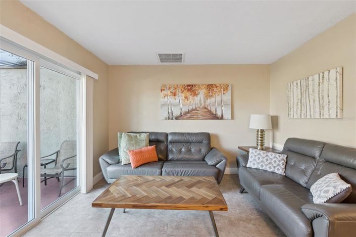 Image No.11-Maison de ville de 2 chambres à vendre à Saint John