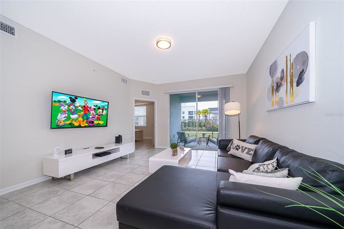 Image No.10-3 Bed Apartment for sale