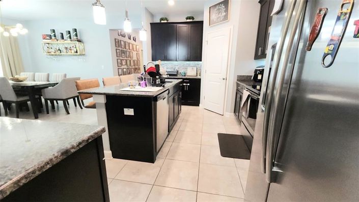 Image No.6-4 Bed House for sale