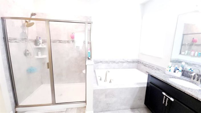 Image No.9-4 Bed House for sale