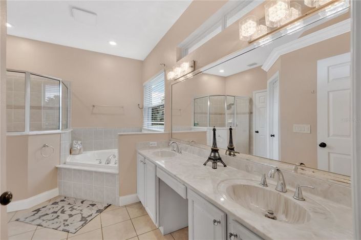 Image No.14-4 Bed House for sale