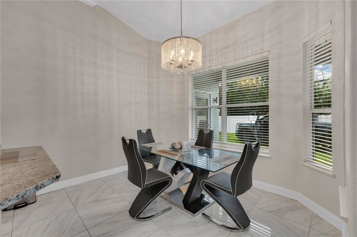 Image No.7-4 Bed House for sale