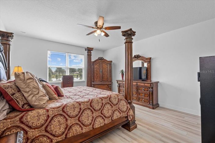 Image No.16-3 Bed House for sale