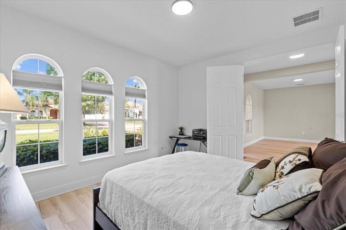 Image No.22-3 Bed House for sale