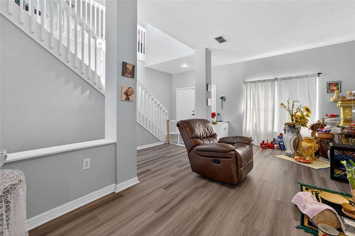 Image No.14-5 Bed House for sale