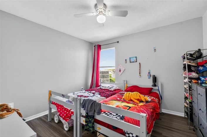 Image No.33-5 Bed House for sale