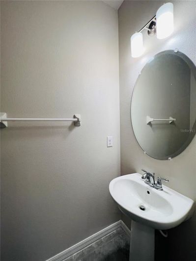 Image No.26-3 Bed Townhouse for sale