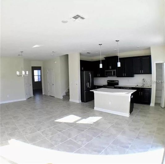 Image No.2-3 Bed Townhouse for sale