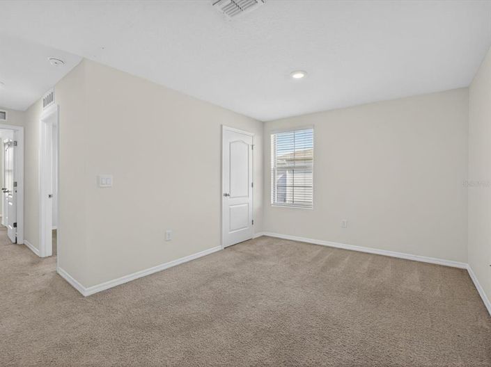 Image No.11-3 Bed Townhouse for sale