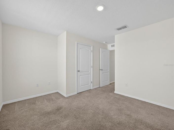 Image No.20-3 Bed Townhouse for sale