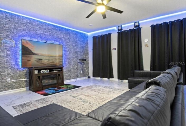 Image No.13-6 Bed House for sale