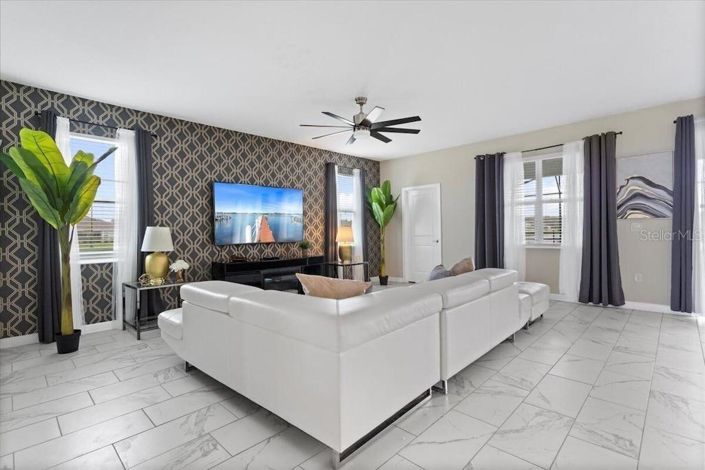 Image No.3-6 Bed House for sale