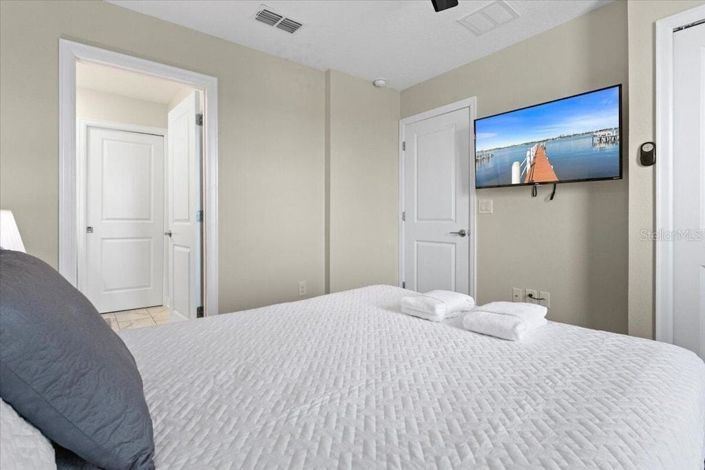 Image No.7-6 Bed House for sale