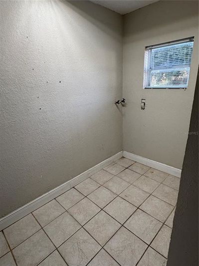 Image No.20-3 Bed House for sale