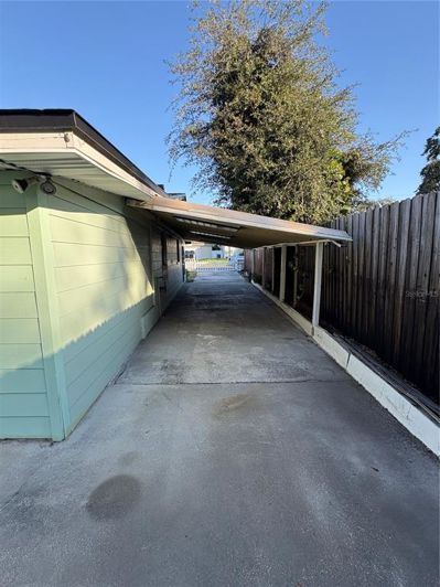 Image No.21-3 Bed House for sale