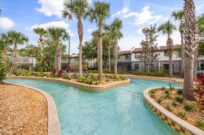 Image No.41-2 Bed Townhouse for sale