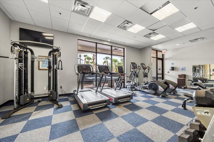 Image No.55-2 Bed Townhouse for sale